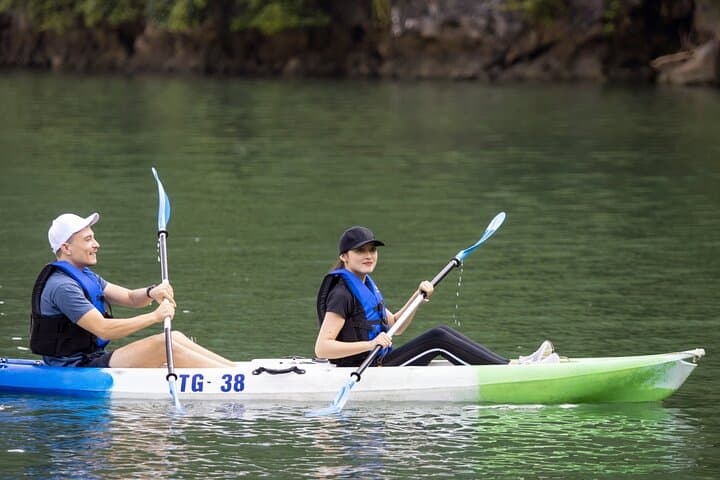 Halong Bay 2D1N Luxury Sea Star Cruise — Kayak, Titop Island & Surprise Cave photo 6