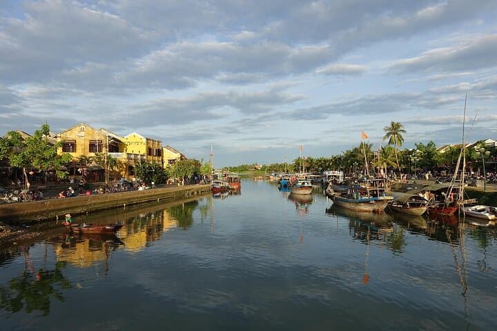 Hoi An Spirit Lantern Quest: Self-Guided Lantern-Lit Walking Adventure photo 6