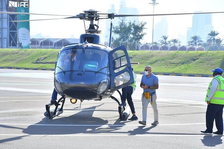 Dubai Helicopter Ride: Aerial Tour Over Burj Khalifa, Palm Jumeirah & The World photo 4