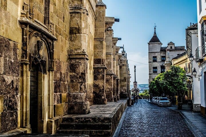 Cordoba Mystery Quest: Self-Guided Cultural Treasure Hunt Through the Old Town