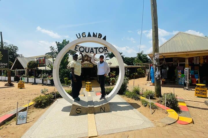 Uganda Equator Experience: Day Trip to Kayabwe from Kampala