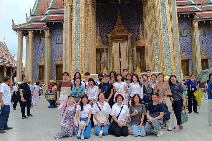 Bangkok Grand Palace, Temples & Chao Phraya Canal Private Multilingual Tour photo 4
