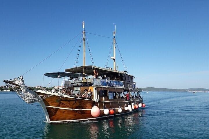 Day Cruise to Kornati National Park: Lojena Beach, Telašćica & Veli Vrh photo 2