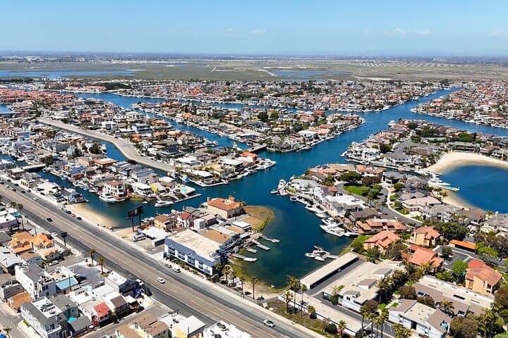 Glide Huntington Harbour: 90-Minute Guided Stand Up Paddleboard Tour photo 5