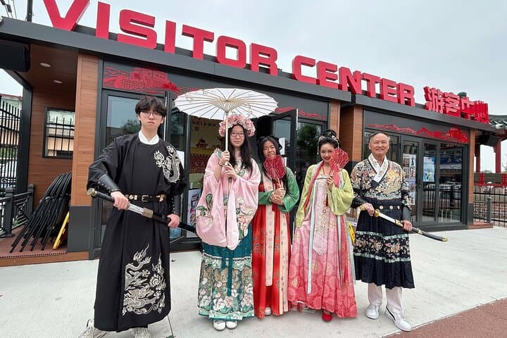 Try Hanfu in Chicago's Chinatown: Traditional Chinese Costume Experience