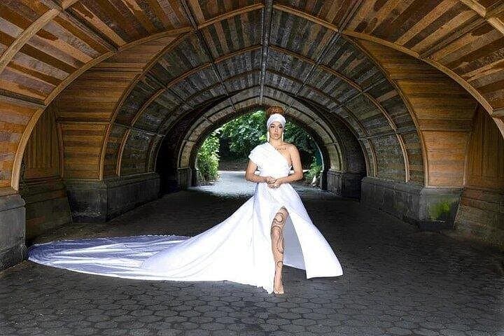 Iconic Flying Dress Photoshoot in NYC — 30-Min Glam Experience photo 3