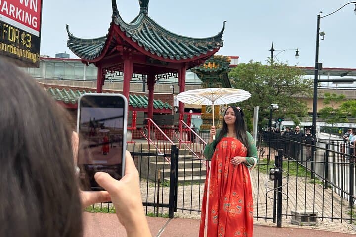 Try Hanfu in Chicago's Chinatown: Traditional Chinese Costume Experience photo 5