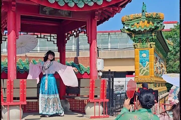 Try Hanfu in Chicago's Chinatown: Traditional Chinese Costume Experience photo 6