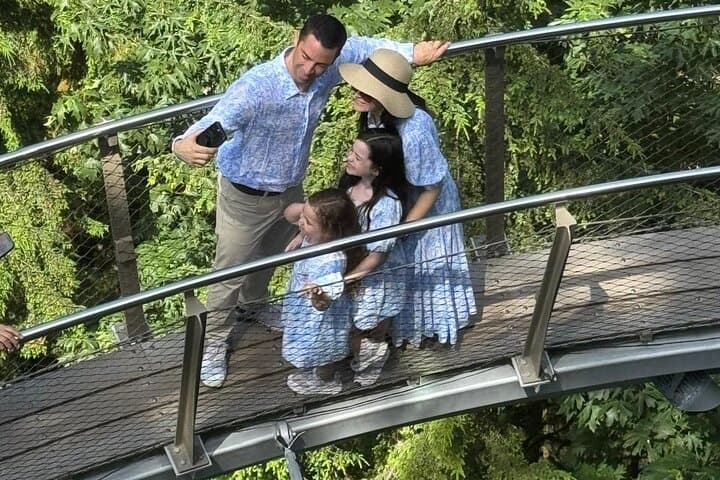 Vancouver Sightseeing & Capilano Suspension Bridge Small-Group Tour photo 3
