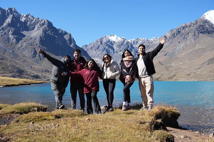 Hike to Singrenacocha Lagoon near Ausangate — Day Tour from Cusco photo 3