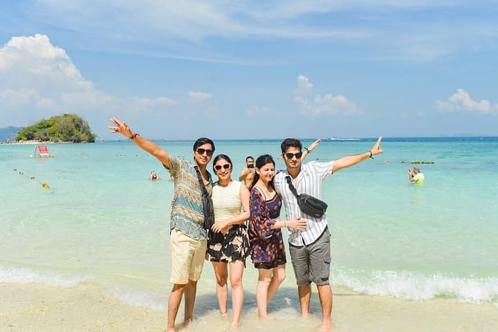 Krabi 4-Island Day Tour: Sandbar Walk, Snorkeling at Chicken Island & Pranang Cave photo 1