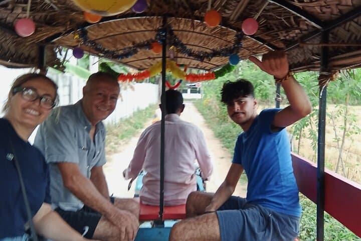 Kandy to Sigiriya Day Tour: Dambulla, Pidurangala & Village Safari