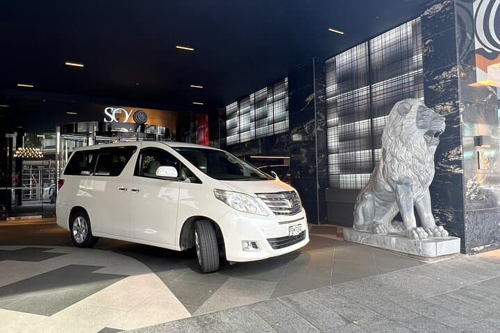 Private Transfer From Auckland Airport to West Auckland — Door-to-Door Comfort photo 6