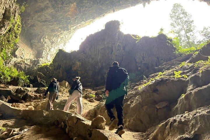 Pu Luong Afternoon Trek: Bat Cave, Rice Terraces & Taidam Village Life photo 2