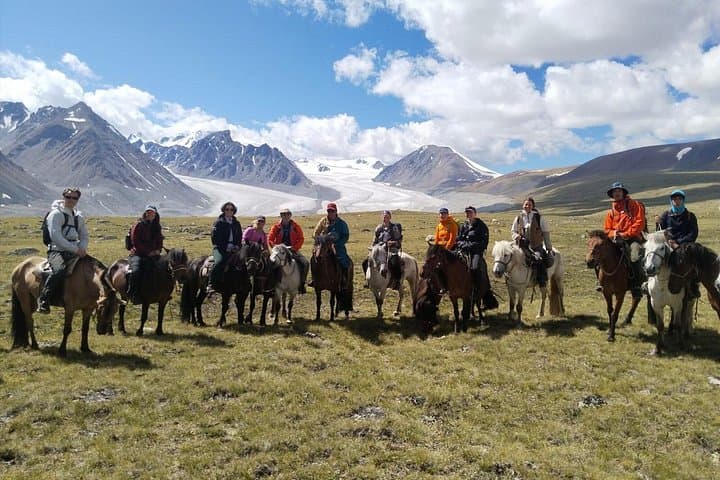 6-Day Western Mongolia Trekking Tour in Tavan Bogd National Park photo 2