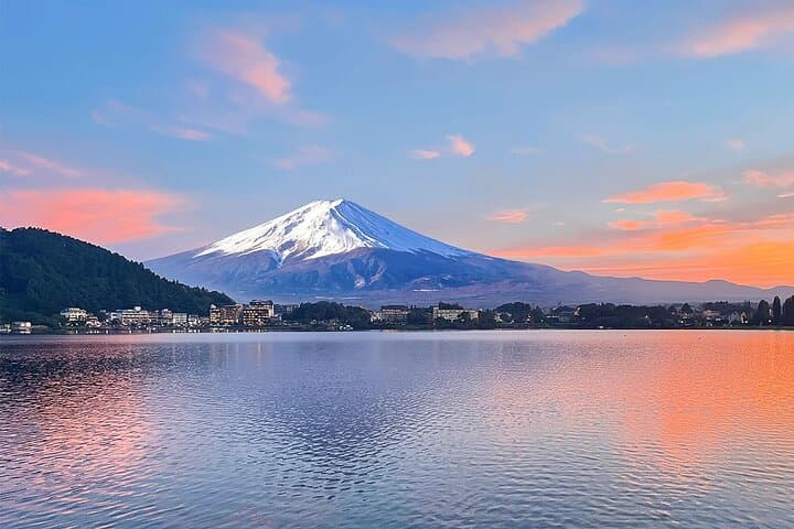 Japan Mini Group Tour from Tokyo: Mt. Fuji, Hakone & Tokyo Highlights (4-Day) photo 3
