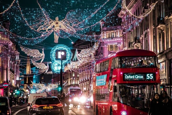 Christmas in London Walking Tour: Festive Lights, Markets & Seasonal Traditions photo 3