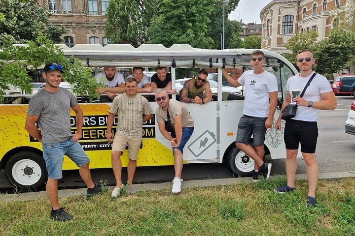 Electric Beer Bus Tour Through Budapest's Landmarks