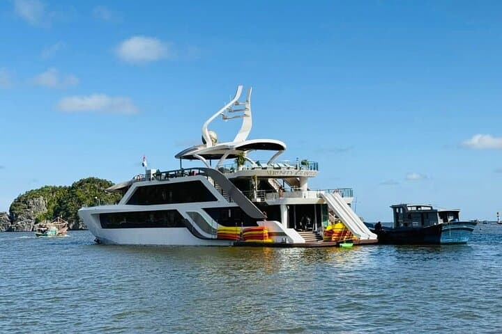 Lan Ha Bay Luxury Serenity Cruise: Kayak, Swim & Bike to Viet Hai from Cat Ba