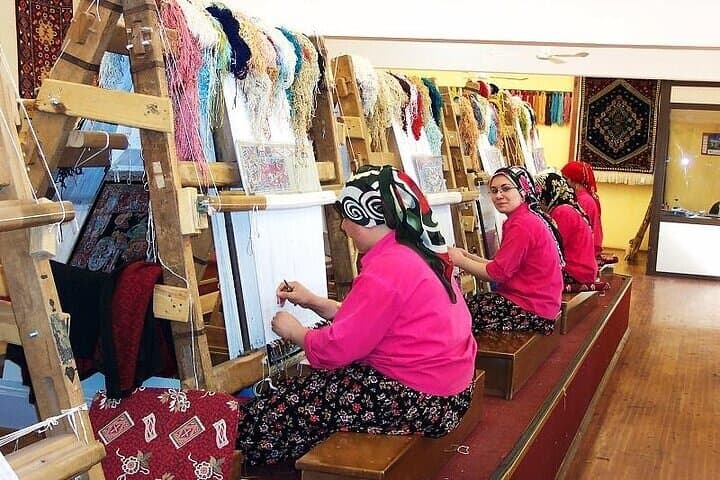 Kusadasi Shopping, Carpet Workshop & Authentic Turkish Bath: Half-Day Cultural Tour photo 3