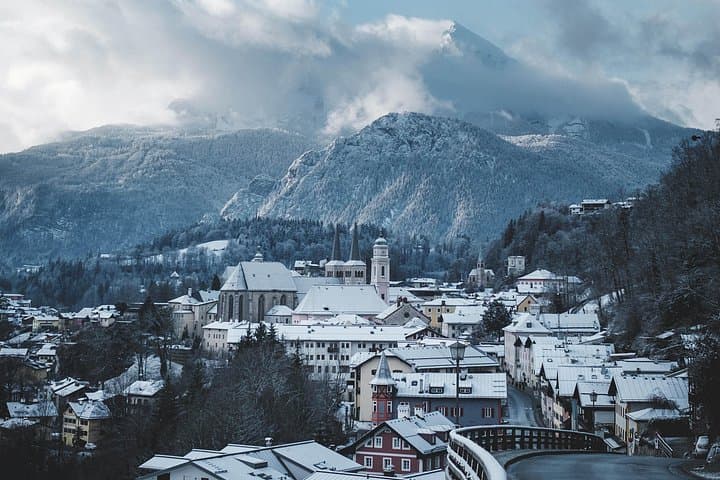 Private Photo Walking Tour in Berchtesgaden — Capture Bavarian Alps Views photo 4