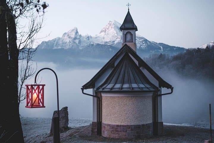 Private Photo Walking Tour in Berchtesgaden — Capture Bavarian Alps Views photo 5