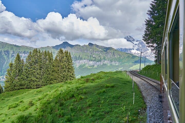 Lucerne to Lauterbrunnen & Mürren: Scenic Small-Group Alpine Day Trip photo 6