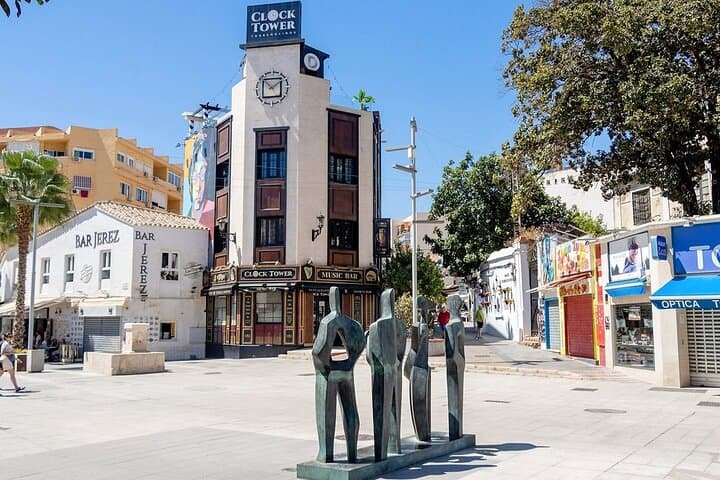 Self-Guided Picasso Clues Treasure Hunt in Torremolinos