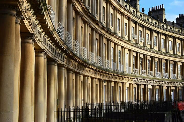 Bath Private Walking Tour — Roman Baths, Georgian Architecture & Local Stories photo 2