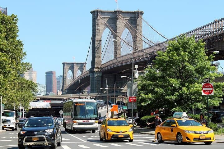 Brooklyn Bridge Love Story Quest — Self-Guided Romantic Walk in NYC photo 4