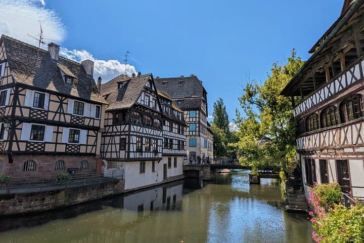 Run Strasbourg: 10K Private Historic Running Tour Through the Cathedral Quarter