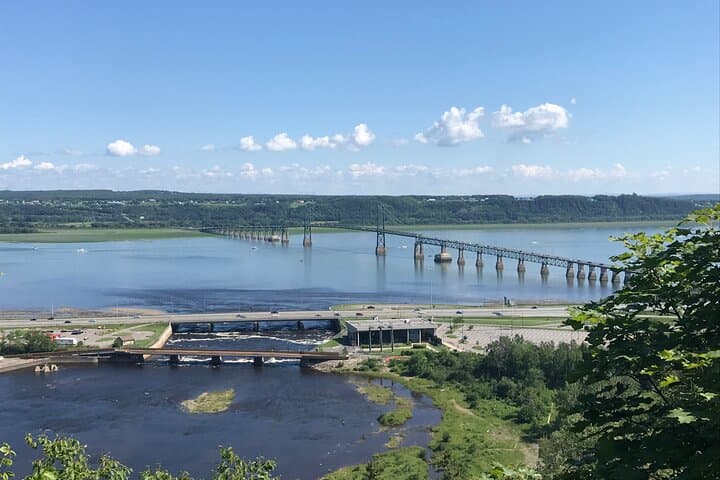 Quebec Half-Day Private Tour: Montmorency Falls & Île d'Orléans with a Certified Guide photo 2