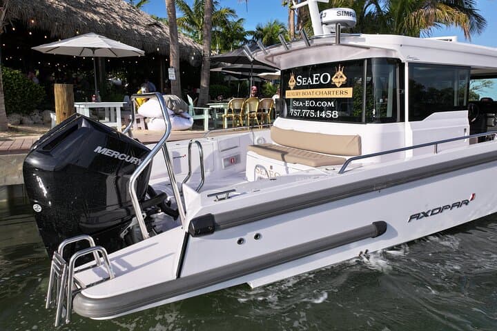 Bradenton Luxury Private Boat Charter — Private Captain-Led Rental (2–8 hrs) photo 3