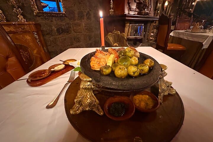 Two-Day Chimborazo, Cotopaxi & Quilotoa Volcano Adventure photo 5