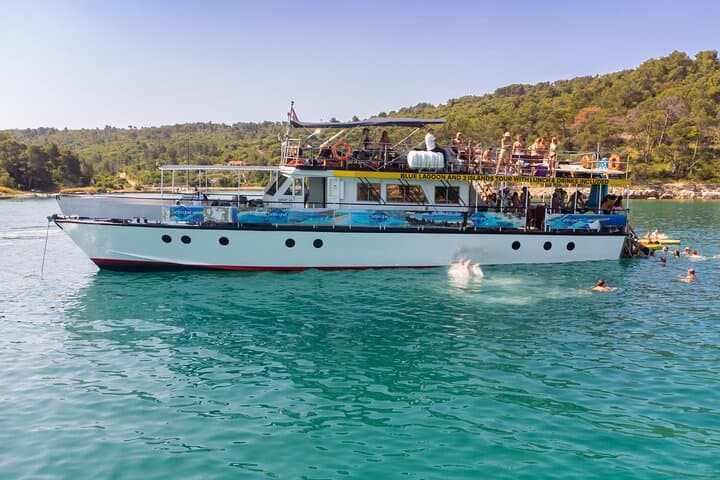 Split Riviera Sunset Cruise: Diocletian's Palace & Marjan Views photo 6