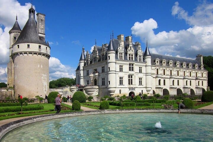 Loire Valley Day Trip from Paris — Chambord, Chenonceau & Blois photo 4