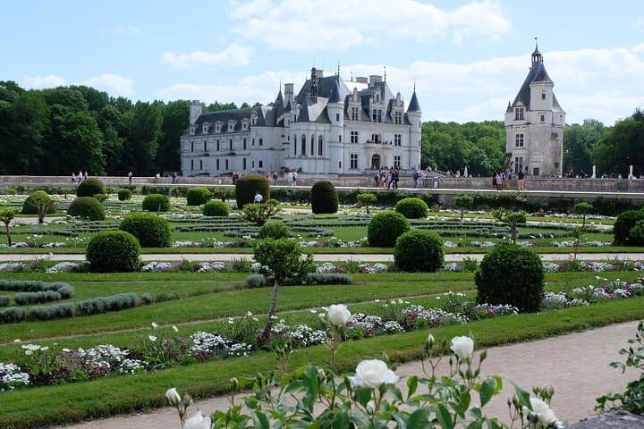 Loire Valley Day Trip from Paris — Chambord, Chenonceau & Blois photo 5