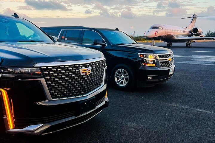 Private SUV Airport Transfer in Providenciales — Luxury Arrival in Turks and Caicos photo 4