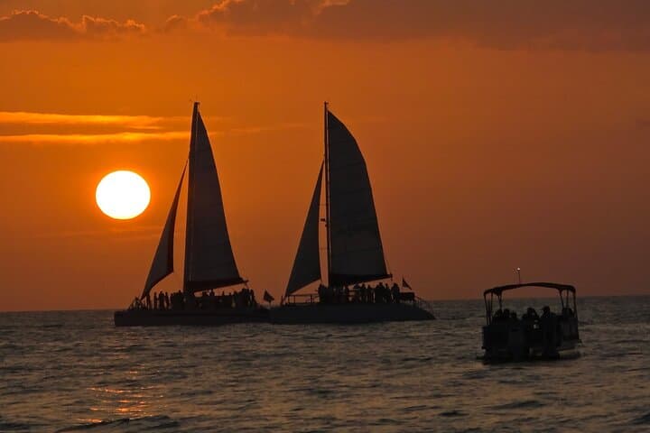 Naples Sunset Adventure: 2-Hour Gulf Cruise to Gordon's Pass