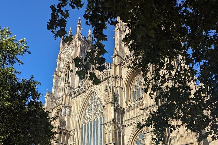 York Historical Walking Tour: 60-Minute Guided Walk Through the Medieval City