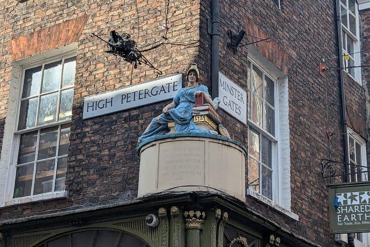 York Historical Walking Tour: 60-Minute Guided Walk Through the Medieval City photo 3