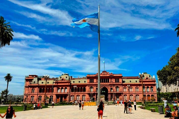 Buenos Aires Private City Tour and Exclusive Wine Tasting photo 3