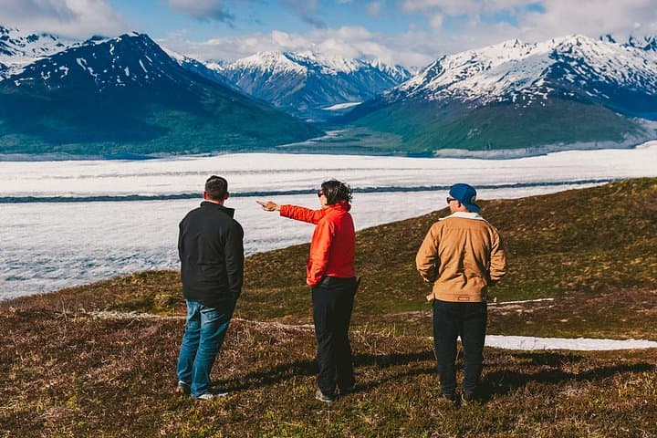 Alaska Heli-Hiking: Half-Day Custom Helicopter Hike from Anchorage to Knik Glacier & Chugach Ridges photo 2
