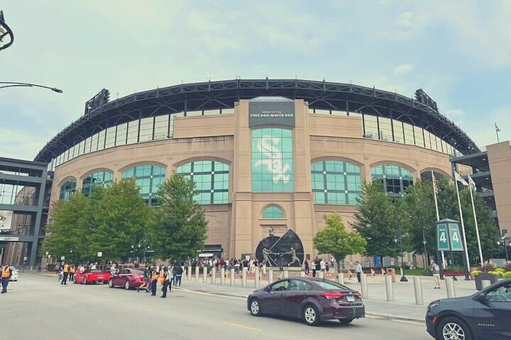 Chicago White Sox at Guaranteed Rate Field: South Side Baseball Experience photo 2