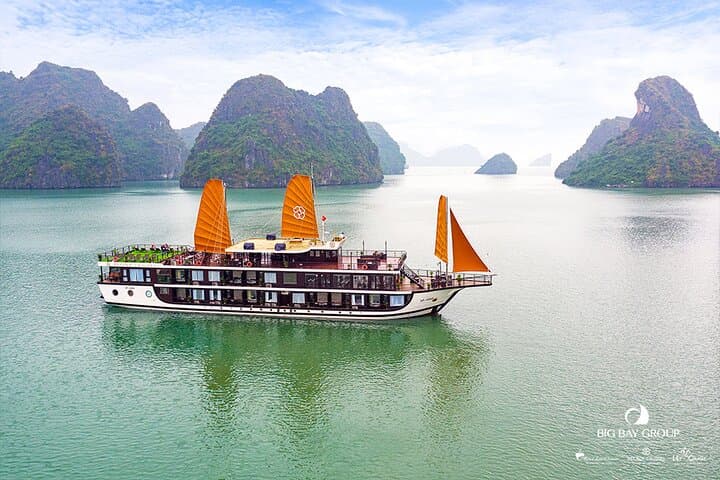 Peony Cruises 2-Day Luxury Halong & Lan Ha Bay Cruise photo 2