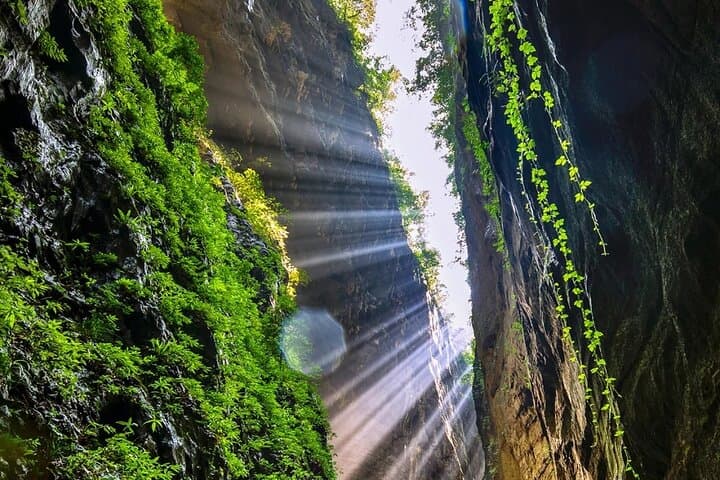2-Day Chongqing Adventure: 816 Nuclear Plant, Wuling Canyon & Three Natural Bridges photo 6