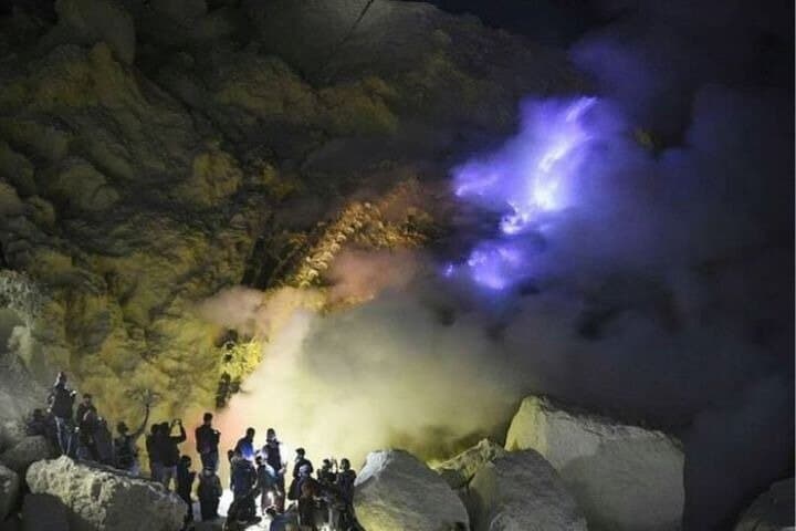 Bromo Sunrise and Ijen Blue Fire: 2-Day Volcano Trek from Surabaya photo 3