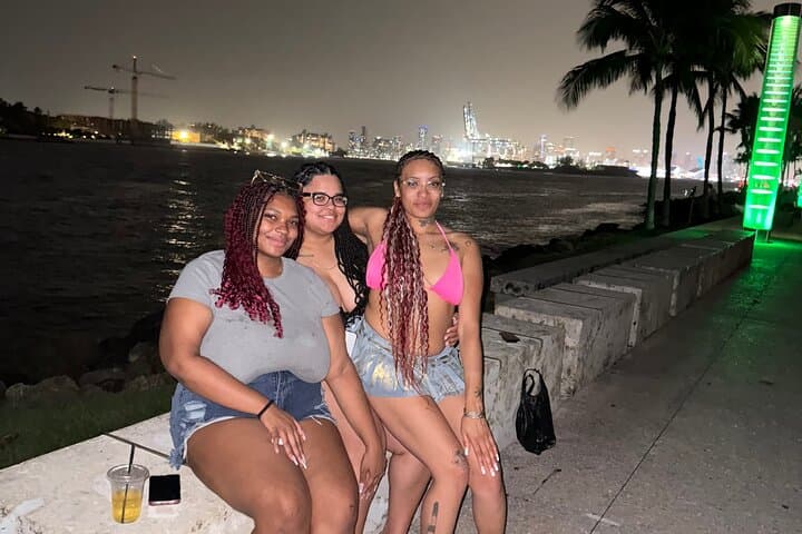 Miami Beach Private Night LUX Golf Cart Tour: South Beach, Art Deco & Espanola Way photo 4