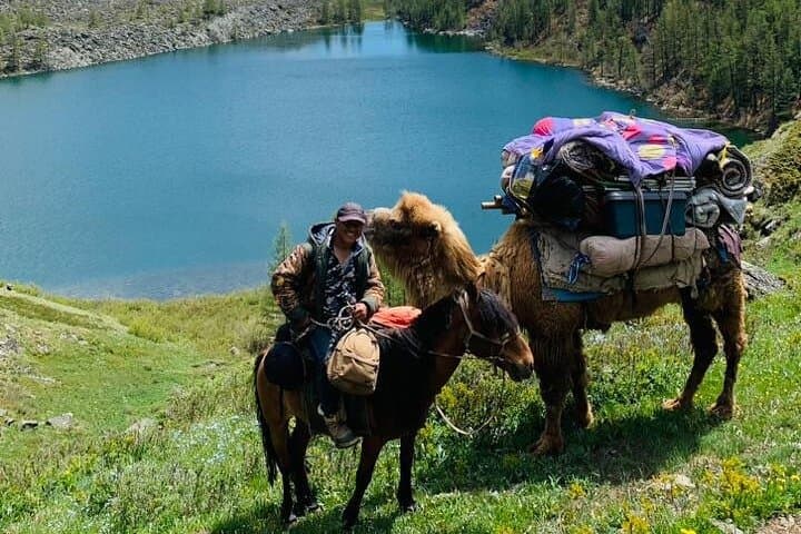 8-Day Altai Tavan Bogd Trekking & Nomadic Culture Expedition photo 4