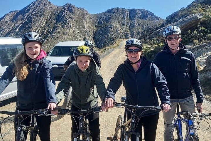 Cycle the Swartberg Mountain Pass: Oudtshoorn to Groot Karoo MTB Tour photo 2